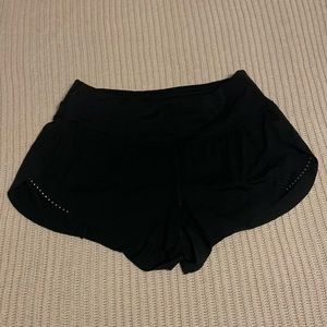 Lululemon shorts in the size 4